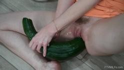 FTVMilfs.25.12.23.Serene.Siren.Kinky.Fun.Return.XXX.1080p.MP4-NBQ