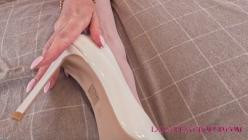 LarasPlayground.26.05.01.All.White.Now.XXX.1080p.MP4-WRB