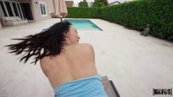 IKnowThatGirl.26.07.11.Indica.Marie.Suns.Out.Tits.Out.Were.In.Miami.XXX.1080p.MP4-WRB