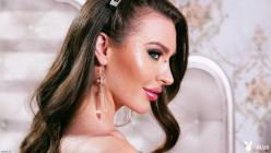 PlayboyPlus.26.04.03.Ella.Reese.Soft.Focus.XXX.1080p.MP4-WRB