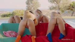WowGirls.21.12.22.Elizabeth.T.Isabella.De.Laa.Freya.Mayer.Alissa.Foxy.Awe.And.Joy.XXX.1080p.MP4-NBQ