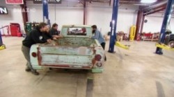 Fast N Loud S01E25 Oldsmobile 88