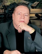 Biography - Larry Flynt